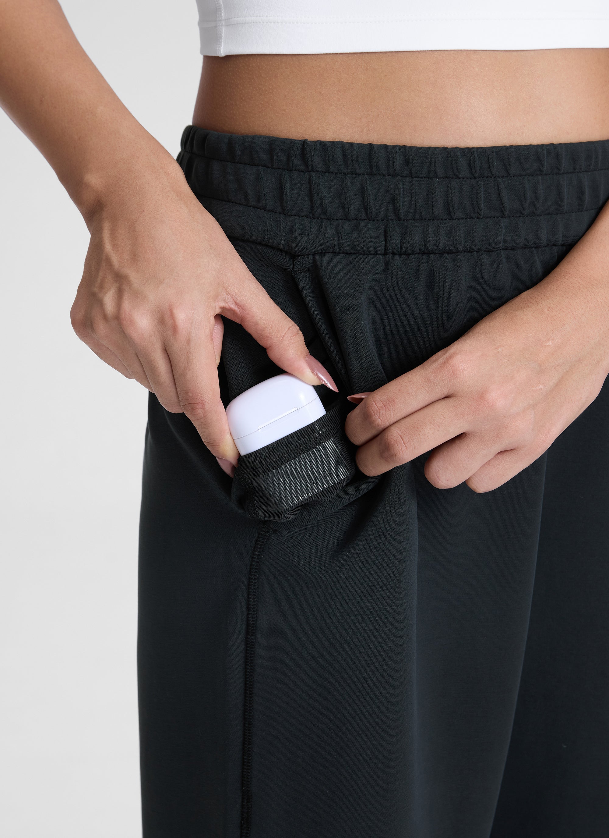 CRZ YOGA Women's SoftAura High Rise Wide Leg Pants with Pockets 31'' Black @model_info:J