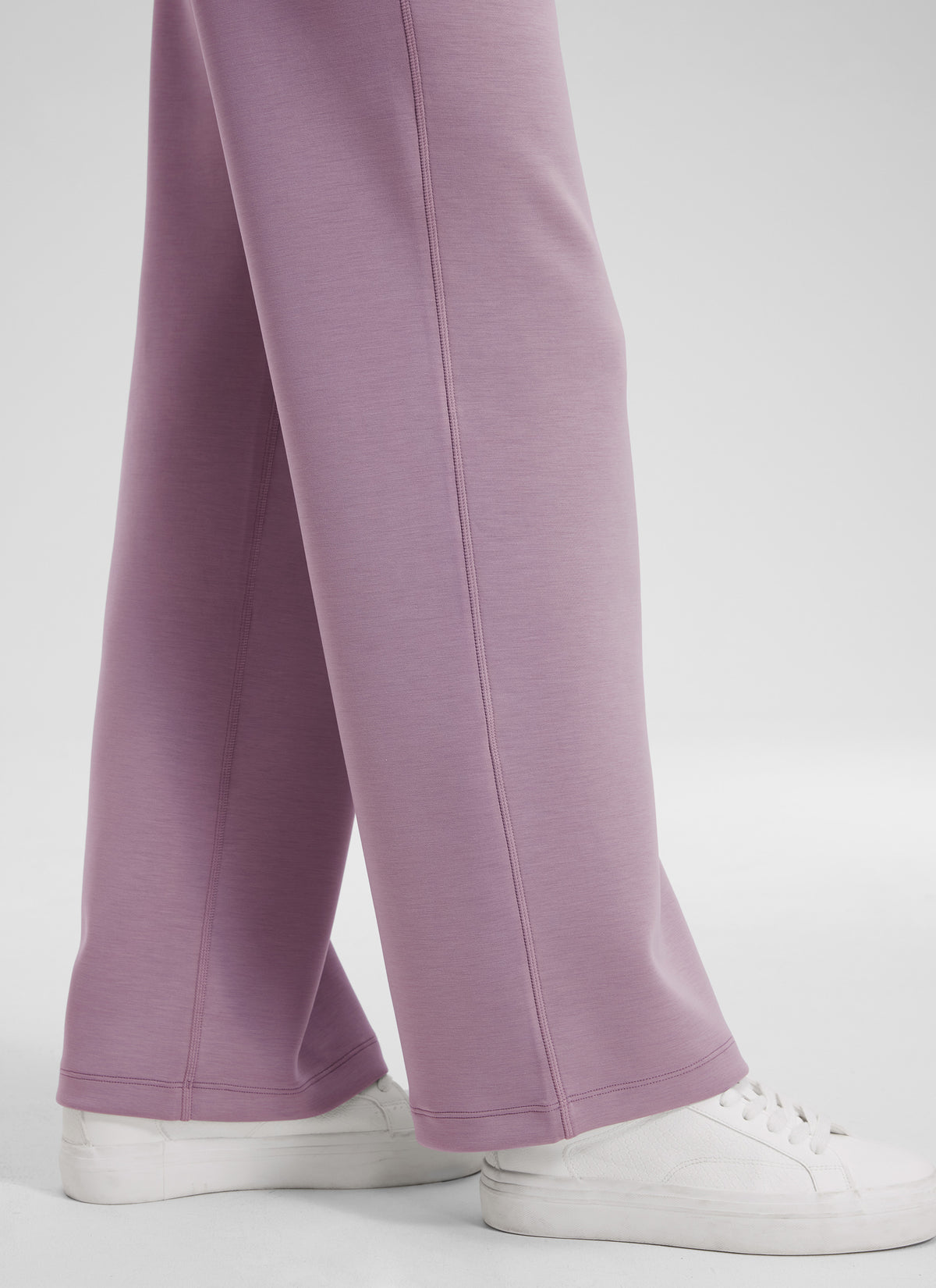 CRZ YOGA Women's SoftAura High Rise Wide Leg Pants with Pockets 31'' Light Lavender @model_info:Kerr