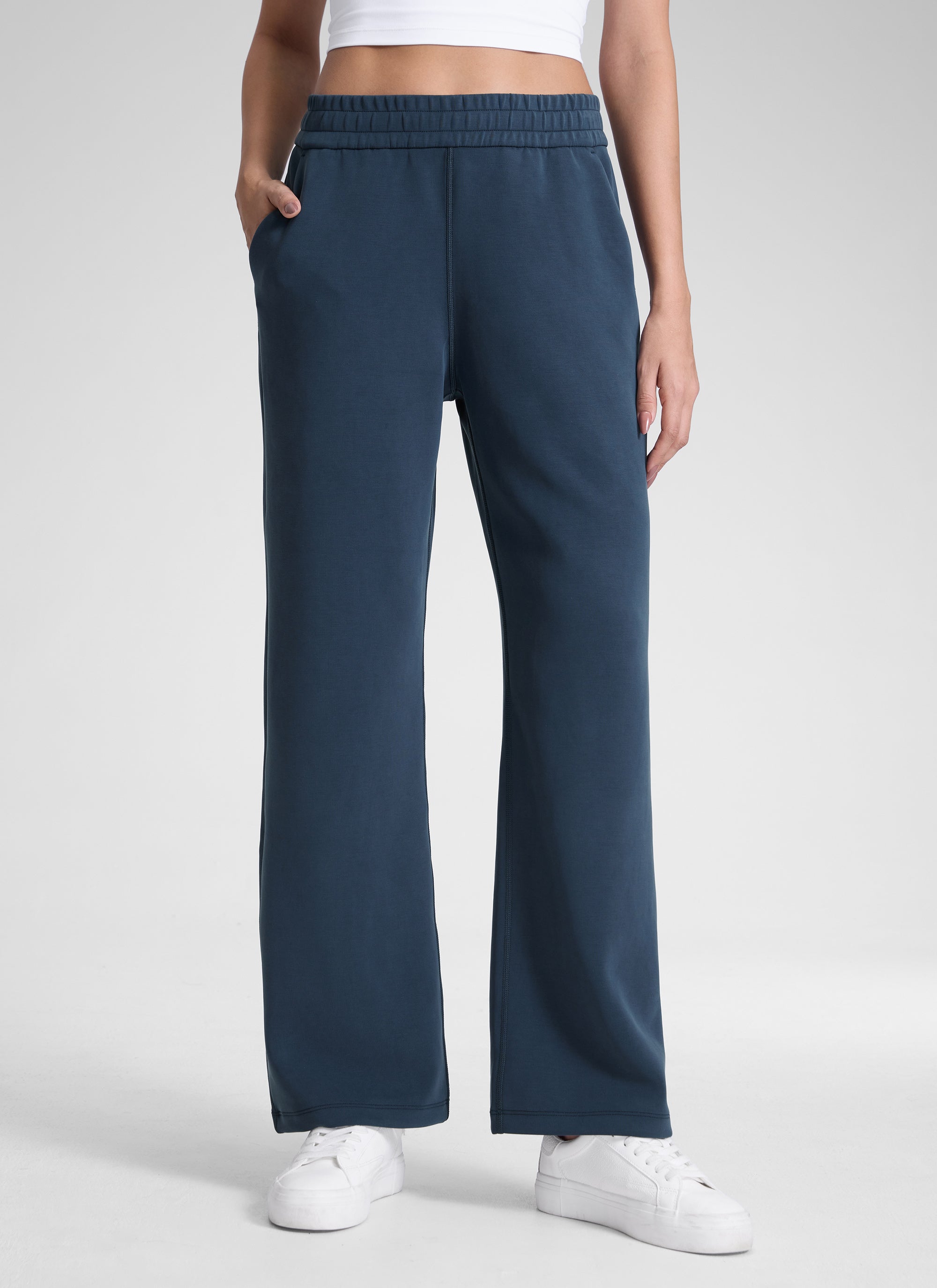 SoftAura High Rise Sweatpant 31''