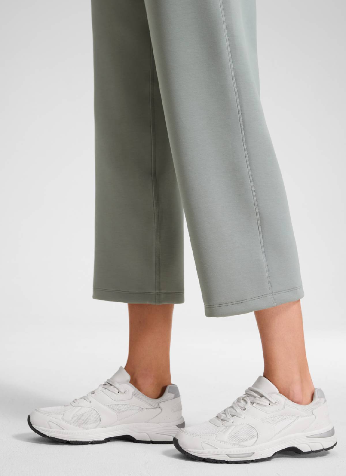 CRZ YOGA Women's SoftAura Casual High Rise Pocket Sweatpant 24