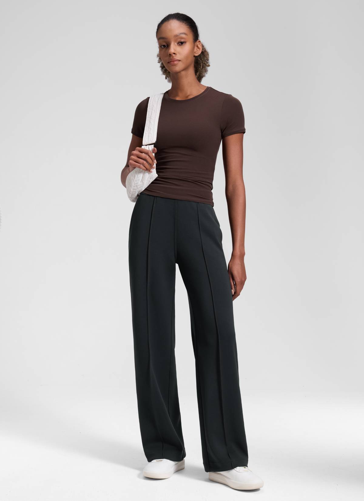 CRZ YOGA Women's SoftAura Casual Mid Rise Pocket Straight Leg Pant 30