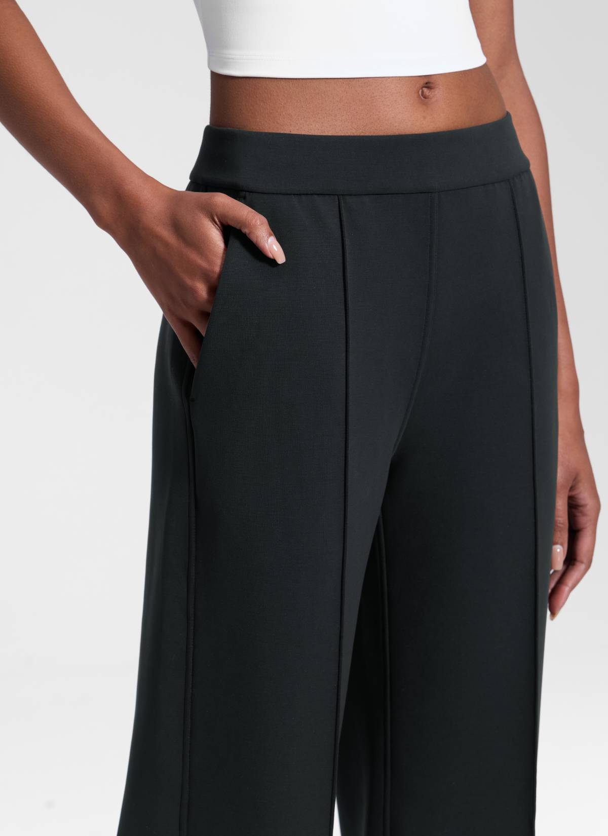 CRZ YOGA Women's SoftAura Casual Mid Rise Pocket Straight Leg Pant 30