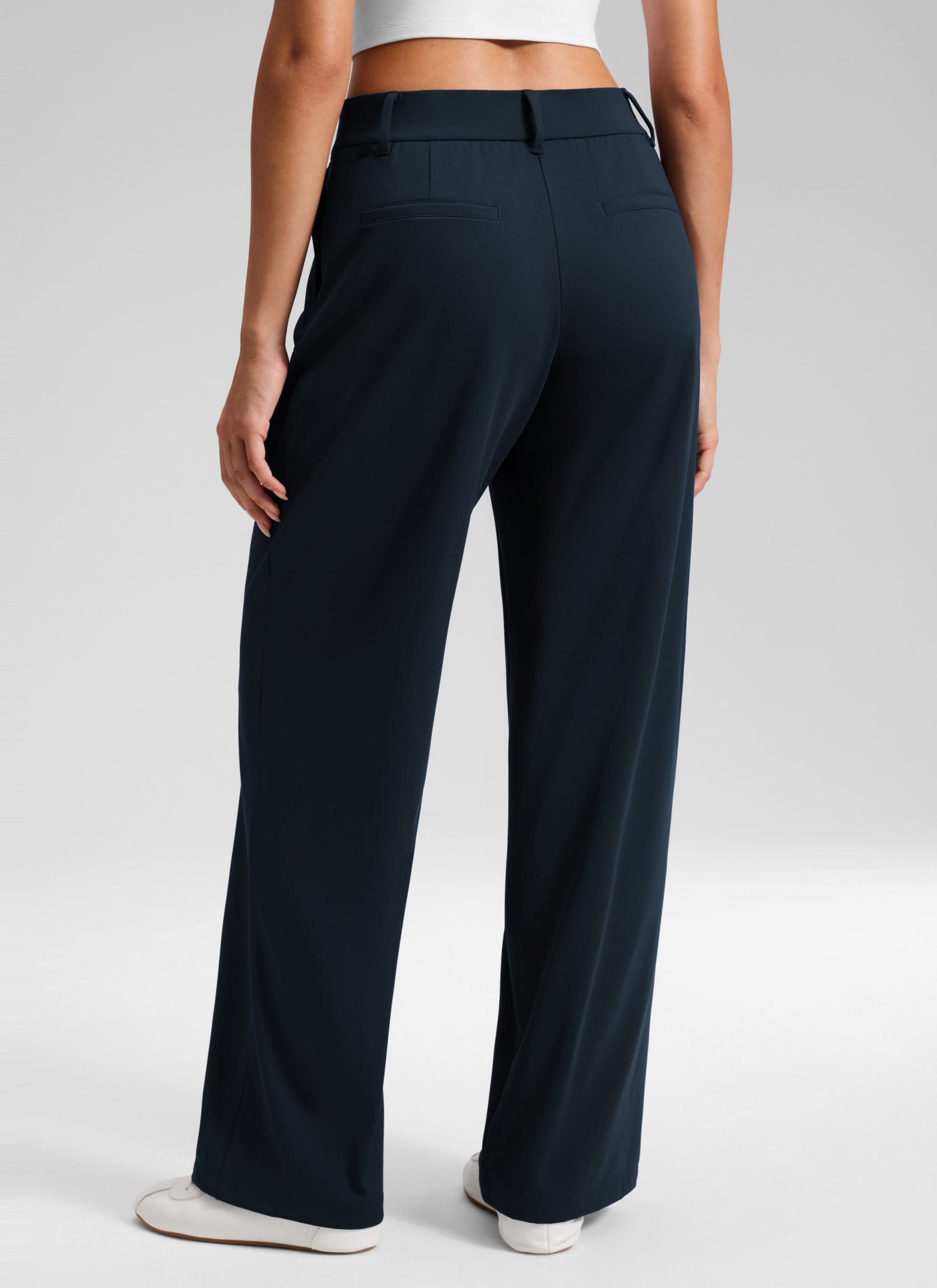 CRZ YOGA Women's Walk the City Casual Pocket Straight Leg Pant 30