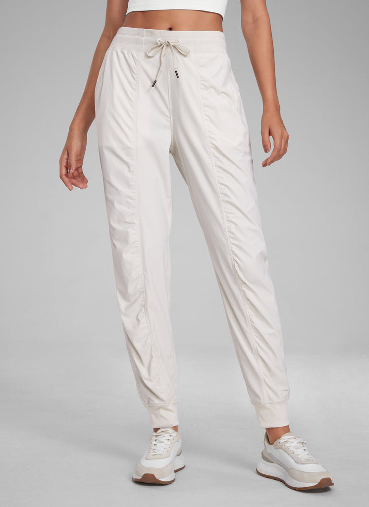 CRZ YOGA Women's Travel Classic Fit Striped Joggers 28'' Ruched Pitch Blue