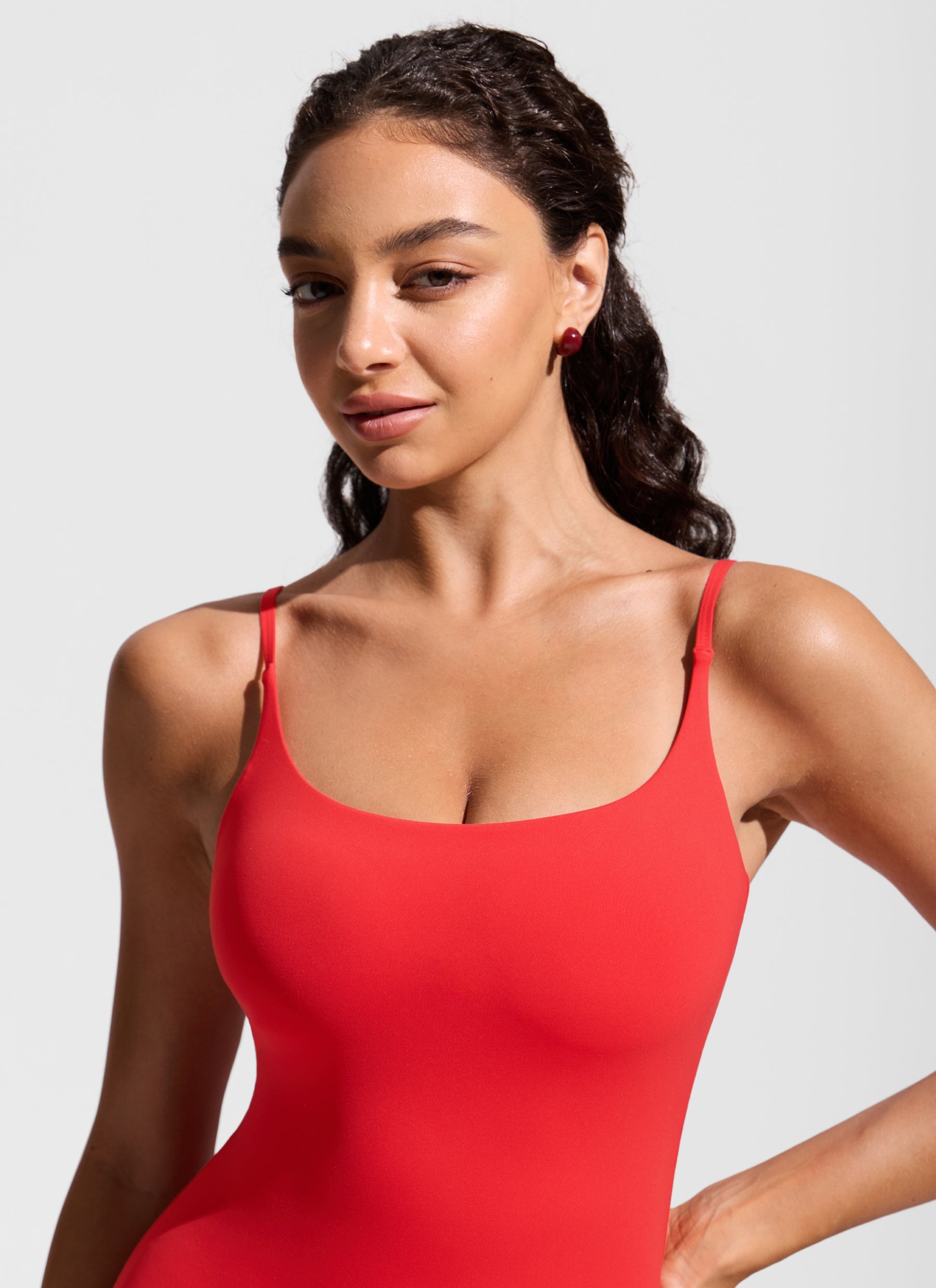 CRZ YOGA Women's Swimwear Nexfeel Scoop Neck U Back One Piece Swimsuit Deep Red