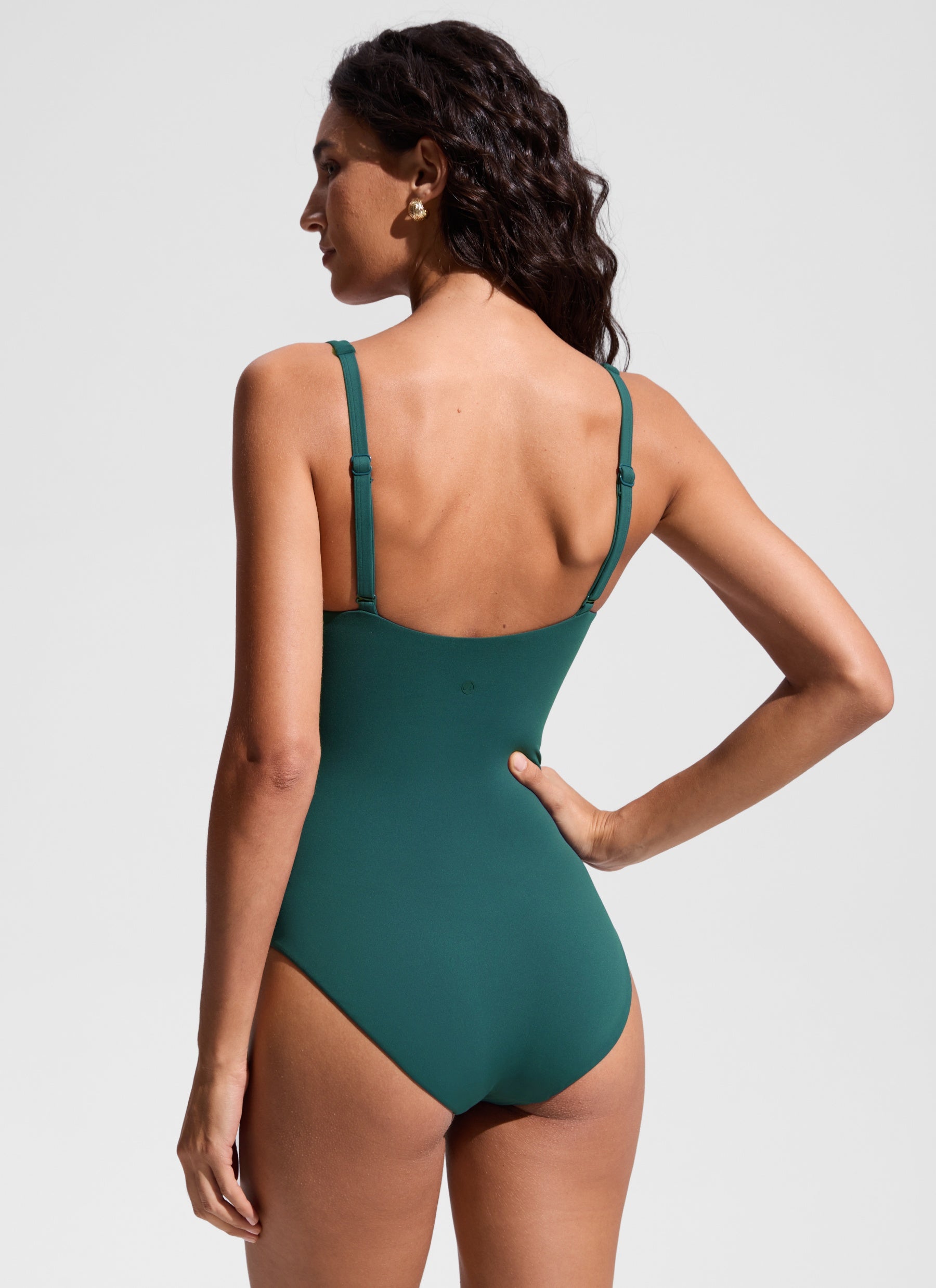 CRZ YOGA Women's Nexfeel Twist Cut Out One Piece Swimsuit Forest Green @model_info:V