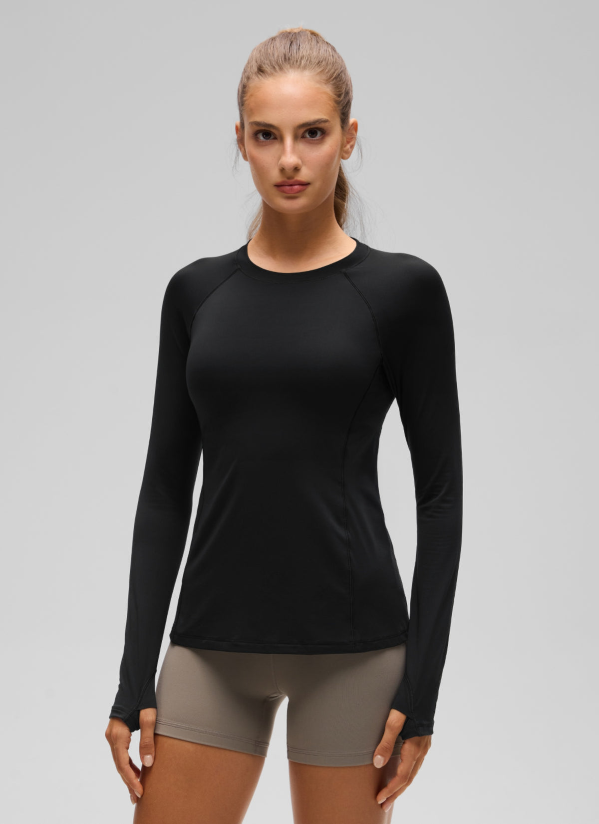 CRZ YOGA Women's Lightweight Sun Shirt Long Sleeve Tops UPF 50+ Black @model_info:T