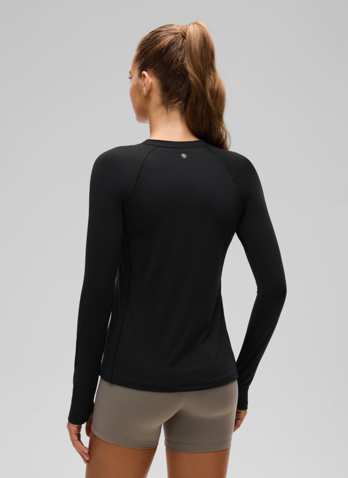 CRZ YOGA Women's Lightweight Sun Shirt Long Sleeve Tops UPF 50+ Black @model_info:T