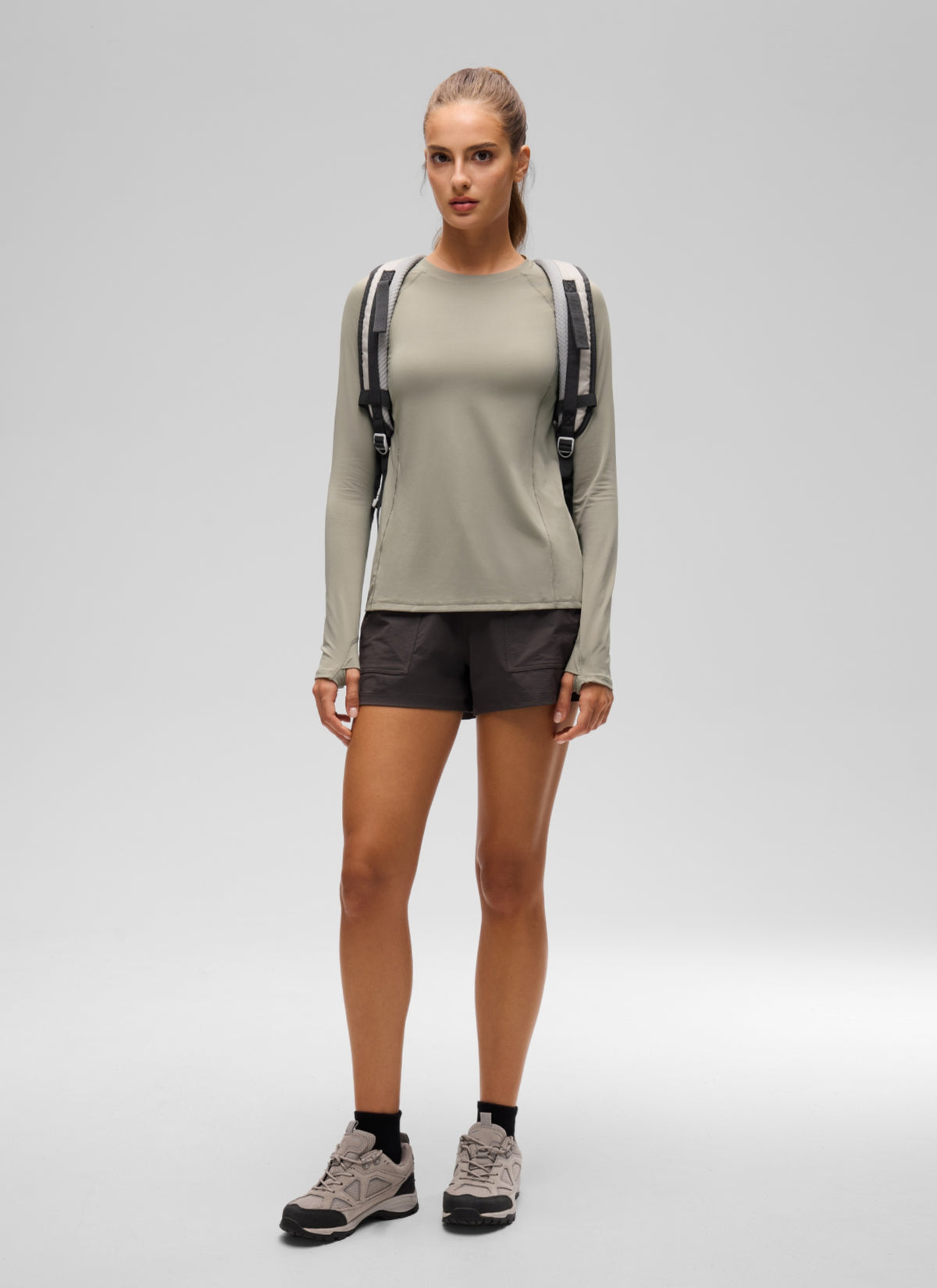 CRZ YOGA Women's Lightweight Sun Shirt Long Sleeve Tops UPF 50+ Warm Ash Grey @model_info:T