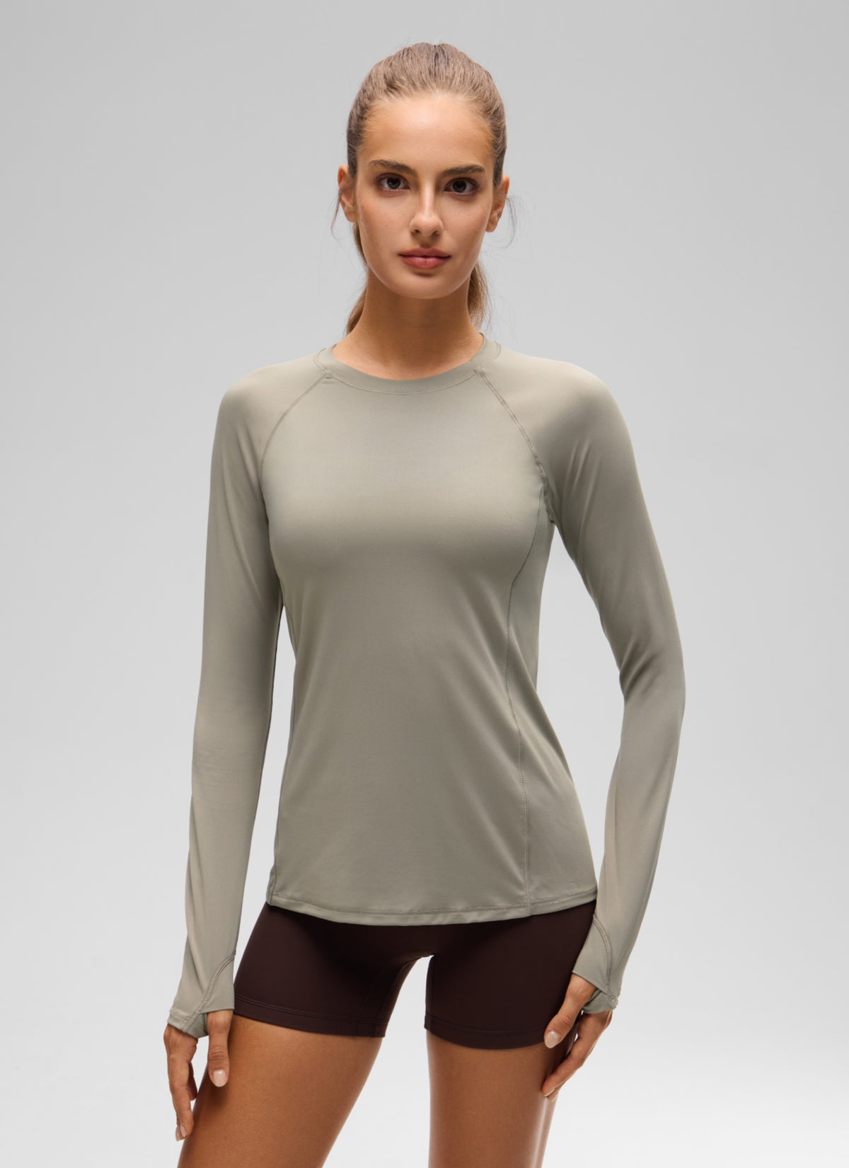 CRZ YOGA Women's Lightweight Sun Shirt Long Sleeve Tops UPF 50+ Warm Ash Grey @model_info:T