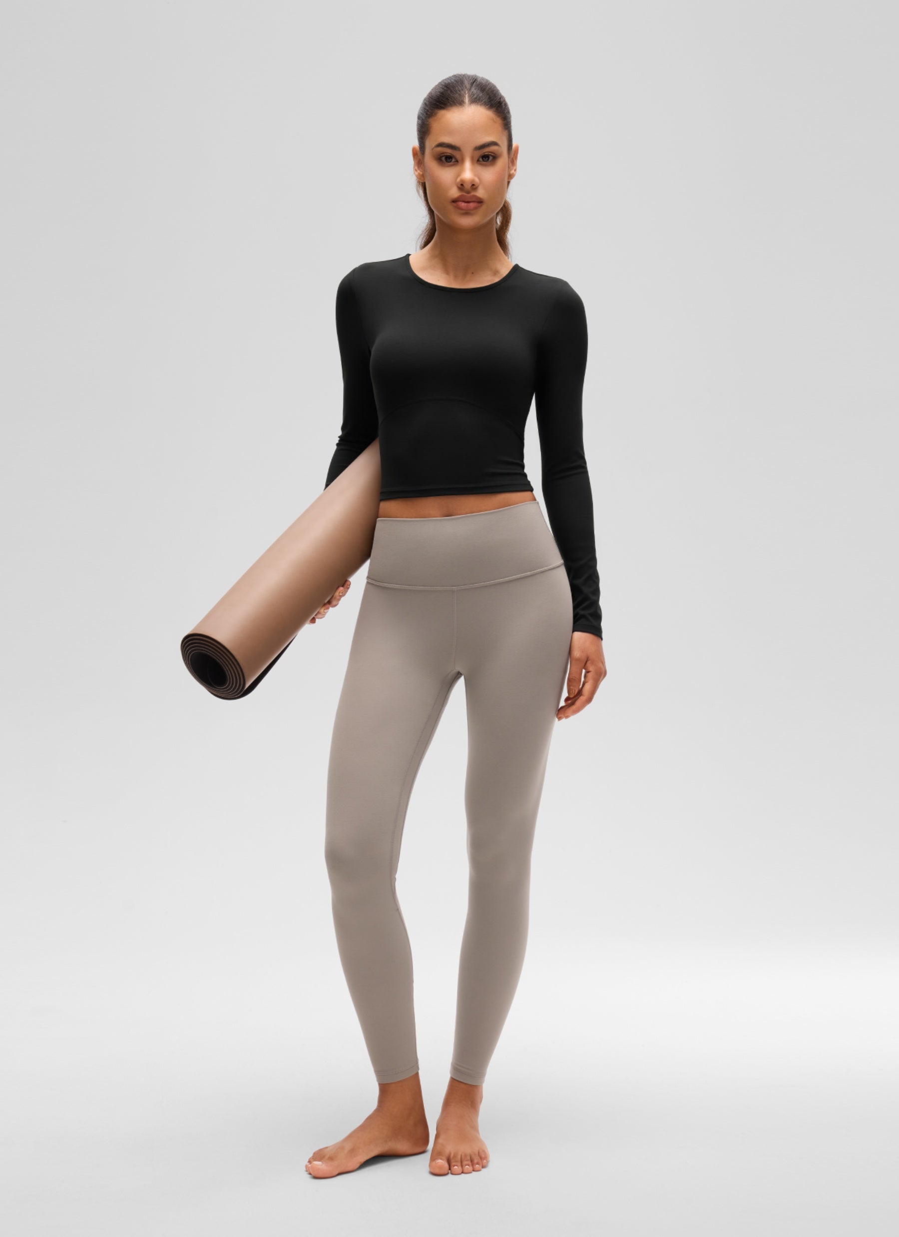 CRZ YOGA Women's Slim Fit Yoga Butterluxe Crop Long Sleeves Front Seam Black