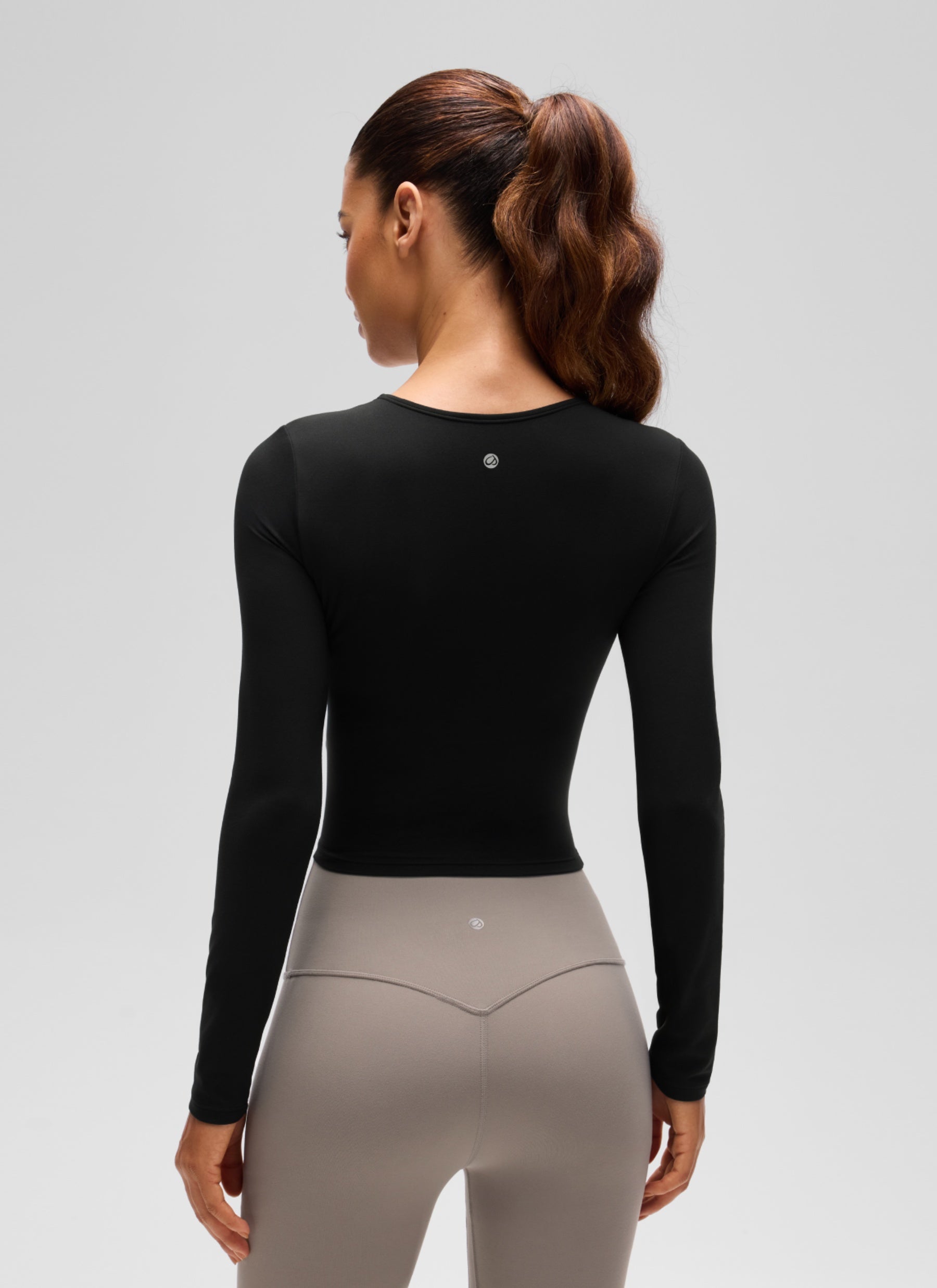 CRZ YOGA Women's Slim Fit Yoga Butterluxe Crop Long Sleeves Front Seam Black