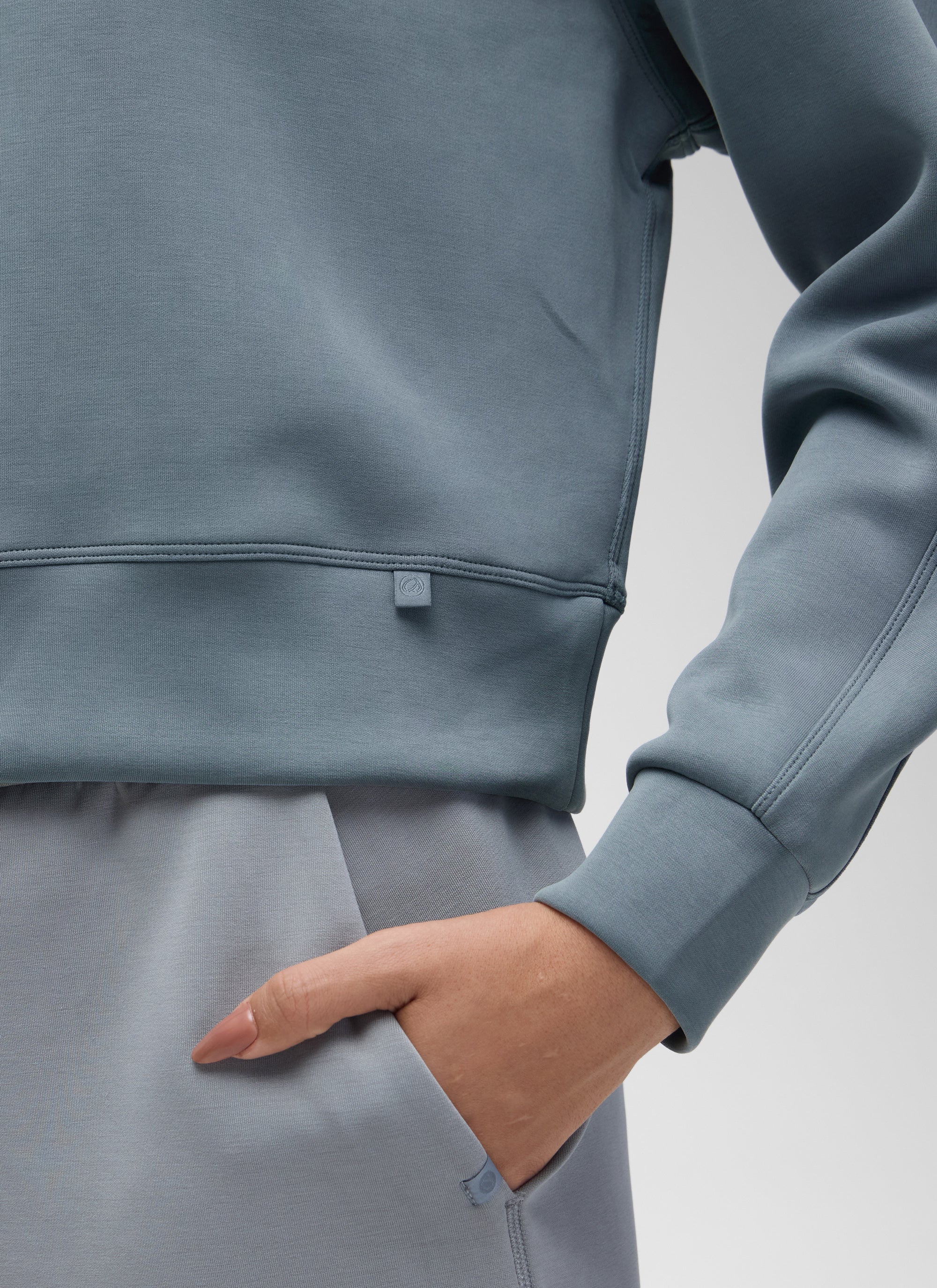 CRZ YOGA Womens SoftAura Basic Casual Sweat Shirt Crew Neck Pullover Belgian Blue