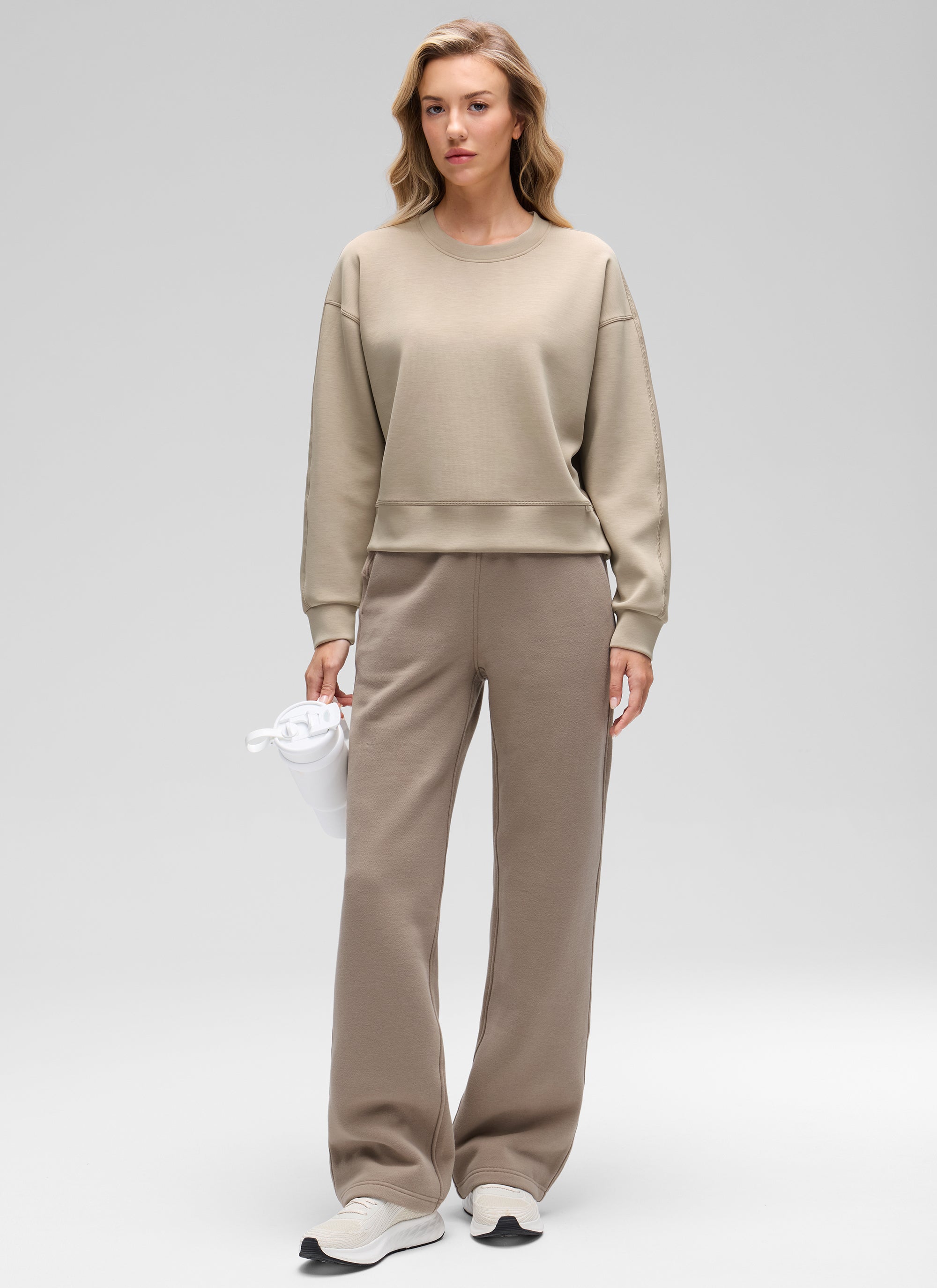 CRZ YOGA Womens SoftAura Basic Casual Sweat Shirt Crew Neck