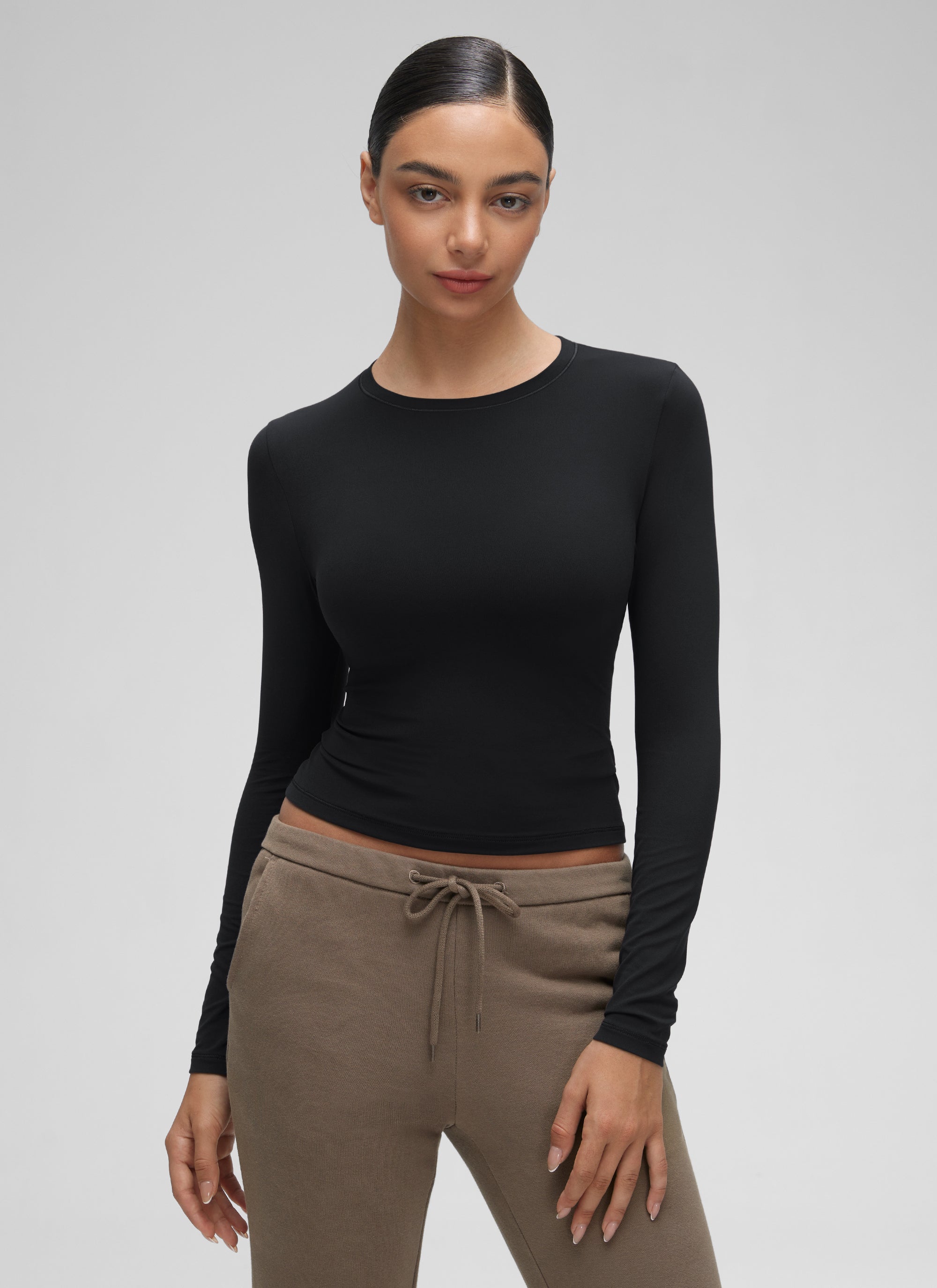 CRZ YOGA Women's Crew Neck Tight Fit Long Sleeve Shirts Casual Tee Black